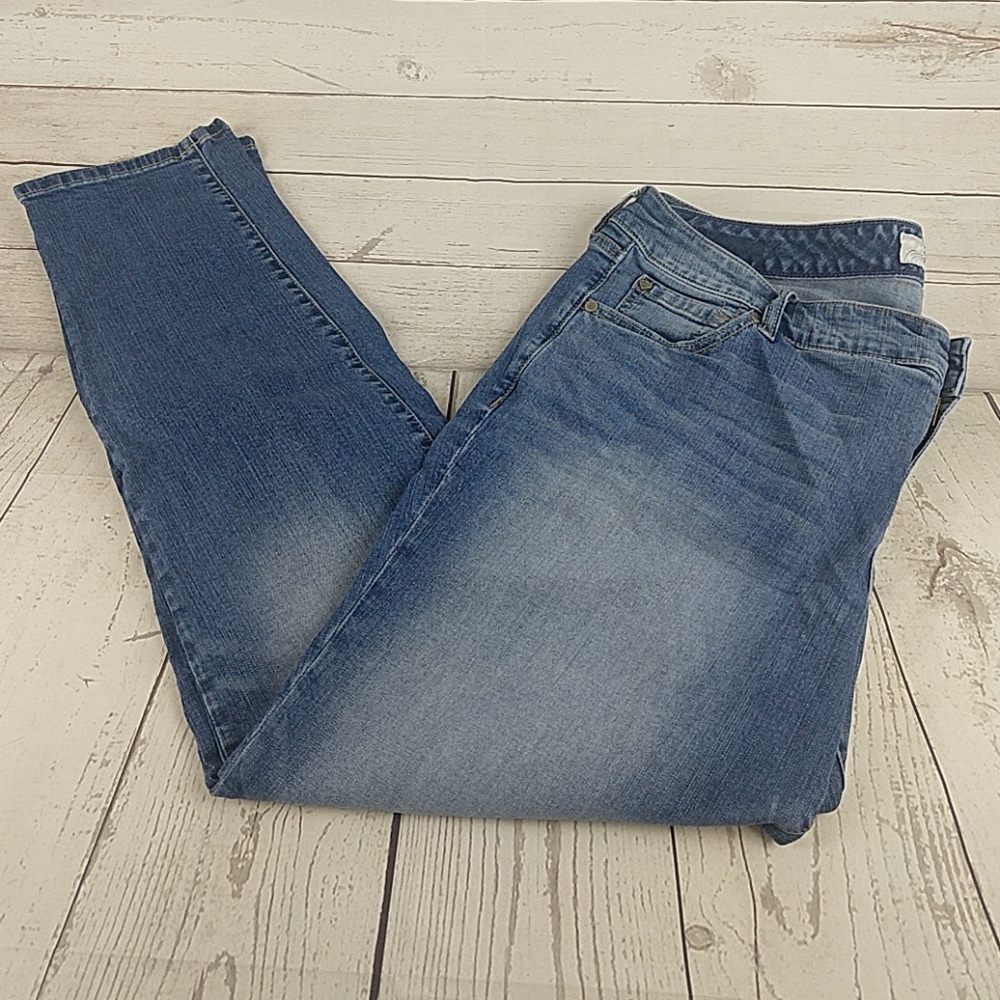(sold)Torrid Denim Stretch Jeans 18